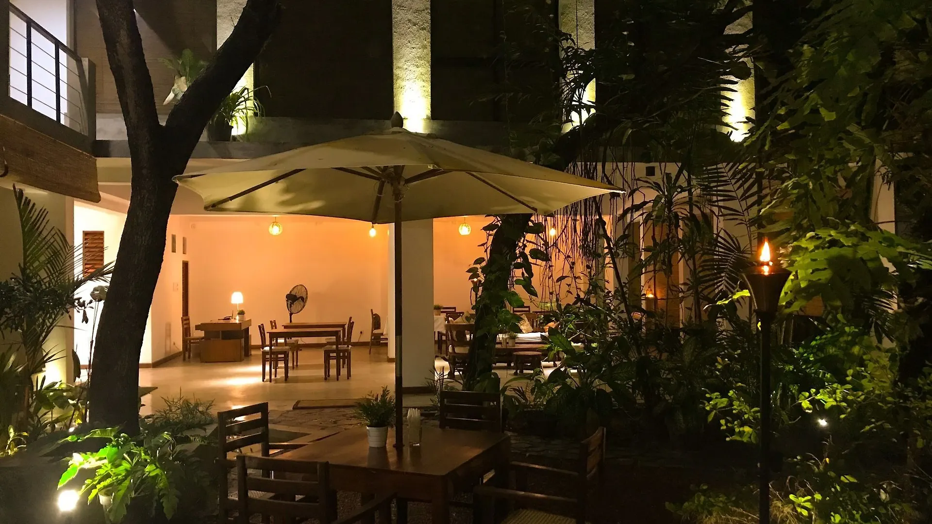 Hotel Sayura House Colombo