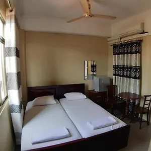 City Hotel Hotel